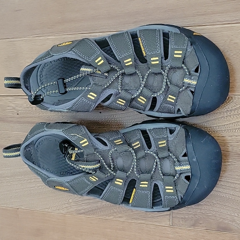 Keen Green Hiking Sandal Rubber Sole 7